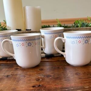 Floral Patterned Corelle Corning Ware Mugs - Set of 4 vintage